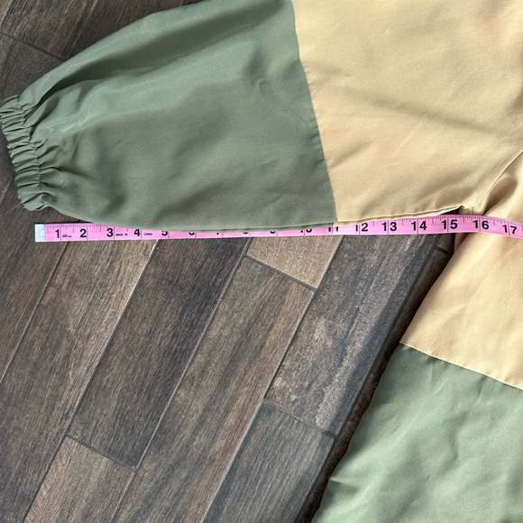 SHEIN Lightweight Casual Zip-up - Picture 6 of 10